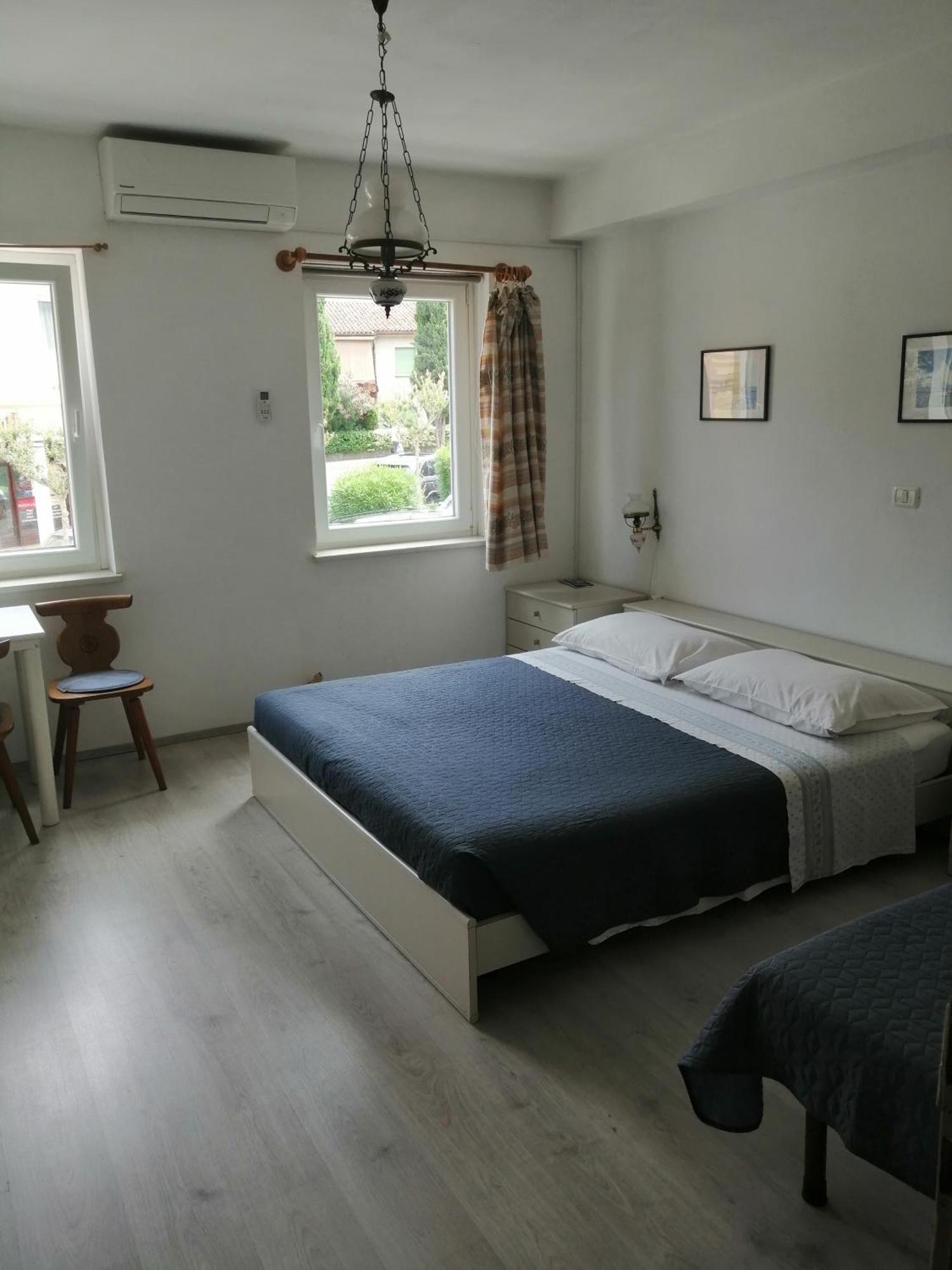 Rooms Izola Bagian luar foto